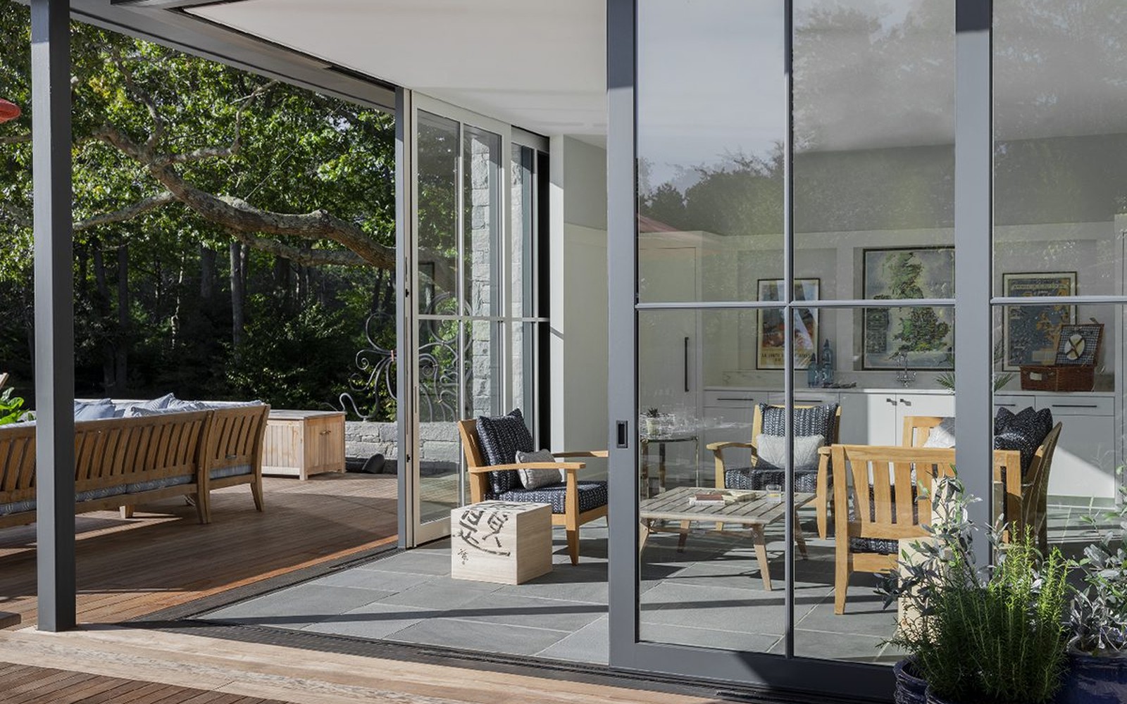 Aluminium sliding doors on a modern extension